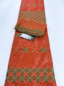 Nouveau Tissu <span class=keywords><strong>Bazin</strong></span> Riche Brodé Africain Magnifique 2025 – 5+2 Yards pour Robe de Soirée Femme - Product Image 4