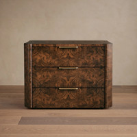 Ensemble de meubles de chambre à coucher Mappa Burl, lit à baldaquin et commode artisanaux, pour aménagement intérieur de villa de luxe, pièce maîtresse essentielle