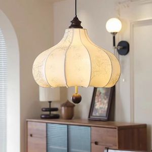 Lustre en tissu de style rétro français pour chambre à coucher, motif médiéval, lampe principale en bois massif LED pour restaurant, bar, chambre, couleur châtaigne - Product Image 4