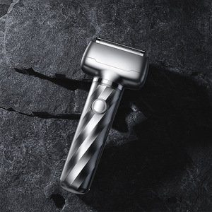Afeitadora Recargable para Hombre con Cabezal Magnético de Triple Cuchilla de Aleación de 0.055mm, Diseño de Panal, IPX7, 700mAh, Bloqueo de Viaje, Certificación CE - Product Image 1
