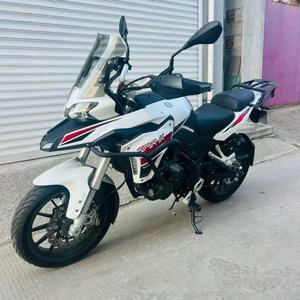 รถมอเตอร์ไซค์ TRK251 ระบายความร้อนด้วยอากาศ 4 จังหวะ DOHC รุ่น Adventure เกียร์ 6 สปีด ระบบเบรก ABS แบบ Dual Channel - Product Image 3