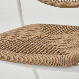 Silla de Jardín Apilable de Mimbre de Color Natural, Resistente a los Rayos UV y al Agua, Diseño Moderno para Comedor al Aire Libre, Cocina, Uso en Villas - Product Image 5