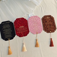 Cartes de menu de mariage vintage marron de style européen en acier inoxydable avec pompon, cartes de placement découpées à l'emporte-pièce et estampées à chaud or, personnalisées