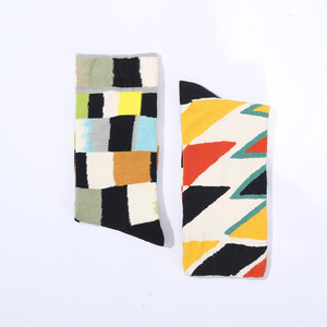 Nouveau Style français hommes femmes <span class=keywords><strong>chaussettes</strong></span> d'équipage mode créative drôle Harajuku Art abstrait peinture à l'huile <span class=keywords><strong>chaussettes</strong></span> Offre Spéciale - Product Image 3