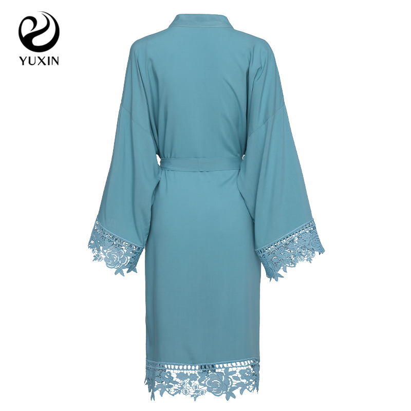 สีเขียวฝุ่น