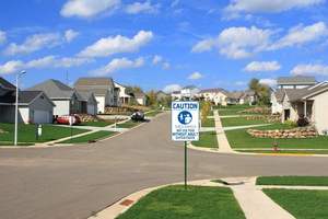 Panneaux de sécurité vitaux pour piscines, rappels de surveillance des enfants pour les piscines, les parcs aquatiques, les centres de villégiature et les arrière-cours résidentielles - Product Image 5