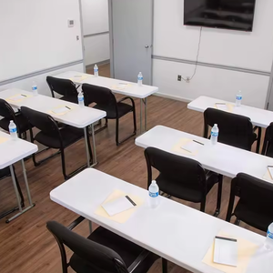 Tables <span class=keywords><strong>de</strong></span> <span class=keywords><strong>conférence</strong></span> pliables en plastique <span class=keywords><strong>de</strong></span> formation pliable <span class=keywords><strong>de</strong></span> 6 pieds pour réunion <span class=keywords><strong>de</strong></span> bureau vente en gros - Product Image 6