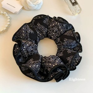 Nouveauté Automne : Chouchous Élastiques Double Couche en Tissu Vintage Imprimé Paisley Café pour Femmes - Product Image 4
