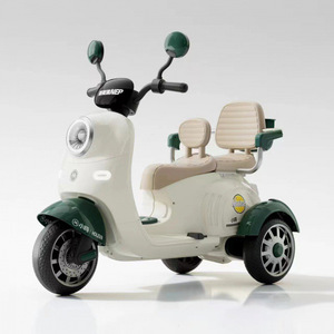 Motoneta Eléctrica de Doble Asiento Moenep para Niños, Recargable, de Plástico, con Luces y Espejo - Product Image 2