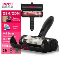 Brosse réutilisable pour épiler les chiens et chats avec logo personnalisé. Brosse nettoyante autonettoyante pour animaux de com