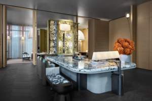 Meubles de restaurant, de salon et de bar extérieurs durables en bois massif de luxe avec un design moderne - Product Image 5