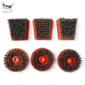 Cepillo de pulido industrial LITTLE ANT Frankfurt antiguo con alambres de carburo de silicio y mango de plástico para acabado de mármol y piedra OEM - Product Image 4