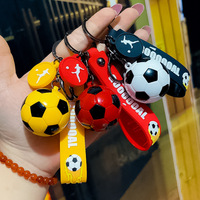 Porte-clés en PVC et caoutchouc 3D, motif de dessin animé de football et de basketball, impression numérique, souvenirs promotionnels, cadeaux publicitaires