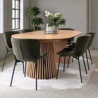 Table à manger ovale transformable, extensible et coulissante en bois massif, style farmhouse contemporain, pour 4 à 8 personnes, usage en villa