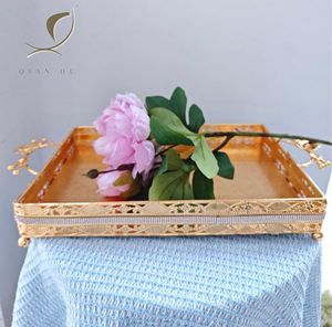 Set di Vassoi Rettangolari <span class=keywords><strong>in</strong></span> <span class=keywords><strong>Ferro</strong></span> Placcato Oro di Lusso 2026, Nuovo Modello, Stile Vintage, Piatti <span class=keywords><strong>in</strong></span> Metallo per Buffet di Frutta, Motivo Quadrato - Product Image 4