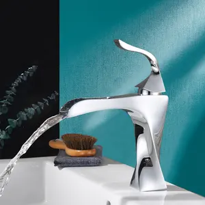 Латунный Смеситель для ванной комнаты, кран «Водопад» для раковины, с креплением на раковину, для холодной и горячей воды