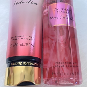 Vente en gros de parfums de marque originaux, vaporisateur Pure Seduction <span class=keywords><strong>pour</strong></span> femmes, ensemble de parfums Victoria Secret, <span class=keywords><strong>brume</strong></span> <span class=keywords><strong>pour</strong></span> le <span class=keywords><strong>corps</strong></span> et lotion <span class=keywords><strong>pour</strong></span> le <span class=keywords><strong>corps</strong></span> <span class=keywords><strong>pour</strong></span> femmes - Product Image 3