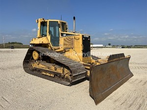 รถเกลี่ยดินตีนตะขาบใช้ของแท้จากญี่ปุ่นเครื่อง D6N แมว D6n ดันดินมือสอง - Product Image 5