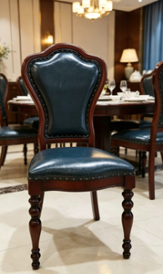 Chaise de salle à manger vintage en bois massif, forme tulipe, avec revêtement en cuir PU vert foncé et garniture à rivets, pieds tournés - Product Image 2