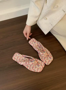 Nouvelles <span class=keywords><strong>tongs</strong></span> plates antidérapantes pour femmes 2026 – Idéales pour l'été, les loisirs et la plage - Product Image 5