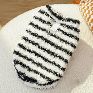 Vêtements pour animaux de compagnie en polaire épaisse en polyester, adaptés à l'automne et à l'hiver, pour chats sans poils, rayés, pour Corgi, vêtements durables pour le Nouvel An - Product Image 6
