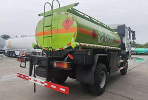 Camión Cisterna de Combustible L3000 F3000 4x2 210HP 10000 Litros 10cbm, Dispensador de Diésel Móvil, Camión Cisterna de Reabastecimiento - Product Image 2