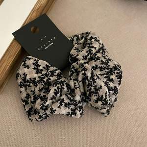 Coleteros Florales Ajustables al por Mayor, Elegantes Lazos para el Cabello, Accesorios para Mujer - Product Image 3