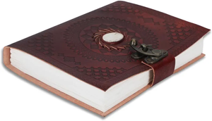 Journal en cuir gaufré vintage avec fermoir en laiton, carnet fait main pour l'écriture, le dessin et l'usage quotidien - Product Image 6