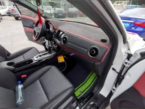 Kit de Reequipamiento <span class=keywords><strong>Interior</strong></span> Deportivo Rojo y Negro en Alcántara, Tapicería de Cuero para el Tablero y Paneles de las Puertas, Mejora del <span class=keywords><strong>Interior</strong></span> del Automóvil - Product Image 3