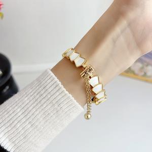 <span class=keywords><strong>Bracelet</strong></span> pour <span class=keywords><strong>Apple</strong></span> <span class=keywords><strong>Watch</strong></span> - IWatch 11/10 SE 9 8 7 6 5 4 <span class=keywords><strong>Bracelet</strong></span> à fermoir en acier inoxydable avec perles métalliques rondes et design coquillage - Product Image 3