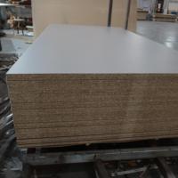 Panneaux OSB de qualité supérieure 18 mm, directement de l'usine, pour la construction, finition moderne, pour armoires de cuisine, chambre et salle de bain