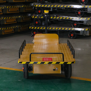 Chariot de manutention électrique robuste à quatre roues pour le transport de palettes et de marchandises en entrepôt et logistique - Product Image 6