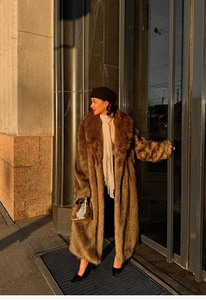 Cappotto Invernale Lungo da <span class=keywords><strong>Donna</strong></span> in Ecopelliccia, Giacca Imbottita Calda <span class=keywords><strong>Marrone</strong></span> Caffè, <span class=keywords><strong>Trench</strong></span> Lungo di Lusso Soffice e Oversize - Product Image 6