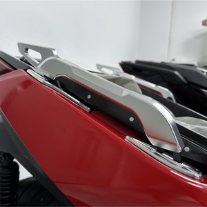 Für YAMAHA XMAX300 XMAX 300 2017-2025 2026 Hintere Haltegriffe Sitzabdeckung Beifahrergriff <span class=keywords><strong>Haltegriff</strong></span> Schiene Armlehnen-Protektor - Product Image 2