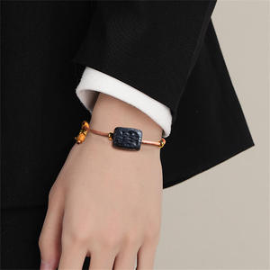 หยกฮอตันธรรมชาติ สร้อยข้อมือหยกถัก หยกอินค์ สายร้อยมือ แฟชั่นเครื่องประดับมือชายหญิง ดีไซน์ดั้งเดิม HT40 - Product Image 5