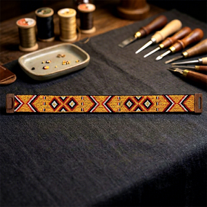 Ceinture élastique tressée style tribal chic - Boucle artisanale en bois et pièce maîtresse perlée de verre - Product Image 4