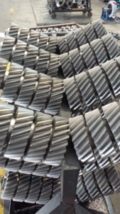 Piezas de transmisión de engranajes de piñón de acero personalizadas, engranajes helicoidales para la industria de la carpintería - Product Image 6