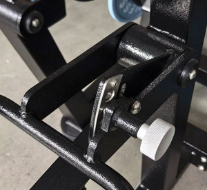Machine à tractions larges à charge libre de qualité professionnelle avec broches de suspension pour l'entraînement des pectoraux majeurs et des muscles du haut du dos - Product Image 2
