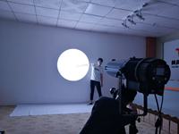 Projecteur LED professionnel étanche 300W blanc chaud/froid avec zoom Fresnel 15-55° DMX512 pour théâtre et studio