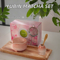 Kit de démarrage pour matcha en céramique rose avec fouet en bambou, passoire à thé, support et boîte cadeau pour café, fête ou cérémonie du thé