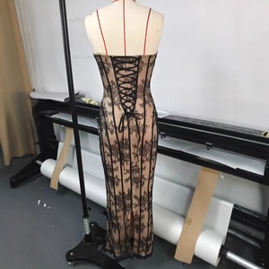 OUDINA Boutique Nuovo Abito Lungo Formale Senza Spalline con Righe Verticali e Inserti in Pizzo, Elegante Vestito <span class=keywords><strong>da</strong></span> Festa per Donne - Product Image 5