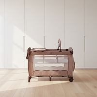 Lit bébé pliable en métal sécurisé et berceau portable avec auvent solaire pour chambre/salon, parc pour enfants, voyage et camping