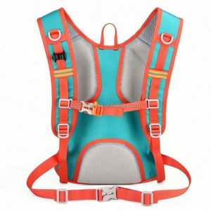 กระเป๋าเป้สะพายหลังแบบสะท้อนแสงกันน้ำน้ำหนักเบาสำหรับเล่นกีฬา วิ่ง เดินป่า เล่นสกี ปั่นจักรยาน พร้อมช่องใส่ถุงน้ำ OEM ไนลอน - Product Image 3