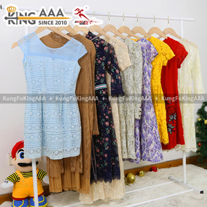 KingAAA Vente en gros Robes longues d'occasion pour femme, design ajouré, taille haute, couleurs <span class=keywords><strong>pastel</strong></span> douces, pour le quotidien et les trajets, Balles de vêtements usagés - Product Image 2