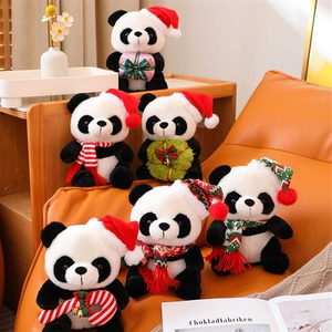 Vente chaude d'usine : Jouets en peluche doux et rembourrés, thème Noël (Panda, Chapeau de Père Noël), jouets pour machine à pinces pour salles de jeux d'arcade - Product Image 1