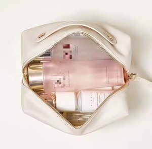 THK0348 Hot PU Makeup <b>Bag</b> Organizer Ladies Travelling Portable Cosmetic <b>Wash</b> <b>Bag</b> <b>Travel</b> Accessories - Product Image 3