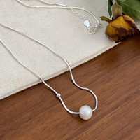 Collier de perles d'eau douce en argent sterling 925 pour femmes, chaîne de clavicule en os de serpent simple, design de personnalité chic