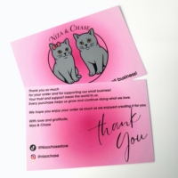 Cartes de remerciement personnalisées avec logo imprimé, finition brillante ou mate, idéales pour les invitations et les petites entreprises