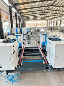 Machine de soudage automatique de fenêtres en PVC, machine de nettoyage, machine de soudage de cadres en PVC, ligne de production de fenêtres en plastique - Product Image 4