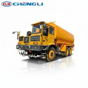 Camion-citerne SINOTRUK 31 tonnes diesel, robuste, pour la suppression <span class=keywords><strong>de</strong></span> la poussière dans les champs miniers, auto-amorçant, auto-vidant, zone <span class=keywords><strong>de</strong></span> pulvérisation 8-12m, Euro - Product Image 1